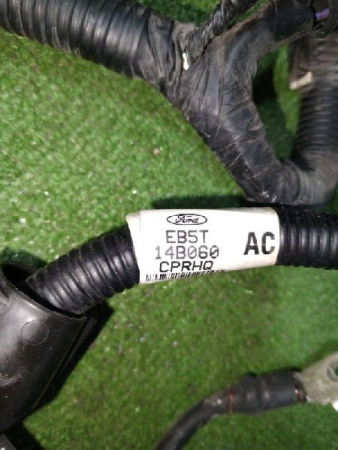 Ford / EXPLORER / Провод аккумулятора