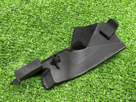 Honda / Clarity / Накладка жабо