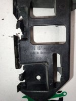 Porsche / Cayenne / Кронштейн бампера