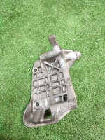 Volkswagen / Touareg / Кронштейн генератора