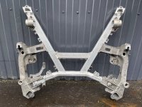 BMW / ALPINA B10 / Подрамник