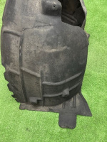 Audi / A6 / Подкрылок