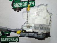 Audi / A5 / Замок двери