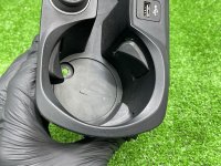 BMW / 3-Series / Подстаканник