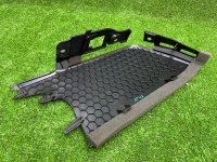 Audi / Q8 / Накладка стойки