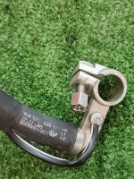 Audi / Q7 / Клемма аккумулятора