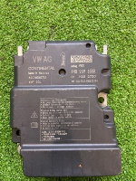 Audi / A6 / Блок управления подушками безопасности