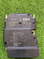 Audi / A6 / Блок управления подушками безопасности