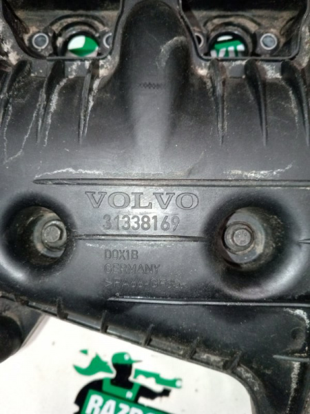 Volvo / XC60 / Клапанная крышка
