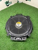 BMW / X5 / Сабвуфер