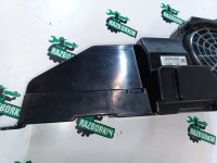 Audi / A6 / Сабвуфер