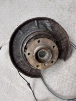 BMW / ALPINA B10 / Кулак поворотный