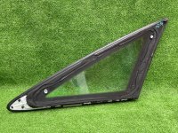 Audi / A6 / Стекло заднего крыла