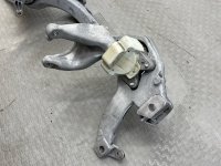 Porsche / Cayenne / Кронштейн опоры двигателя