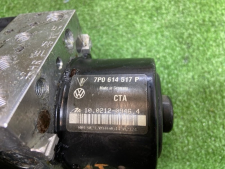 Volkswagen / Touareg / Блок ABS