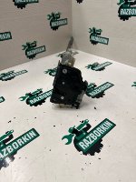 Audi / Q3 / Замок двери