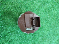 Volkswagen / Touareg / Выключатель ассистента движения на спуске Volkswagen / Touareg / Выключатель ассистента движения на спуске