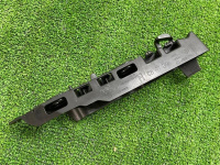 Audi / A7 / Кронштейн крыла