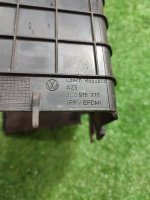 Volkswagen / Tiguan R-line / Короб аккумулятора