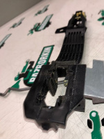 Mazda / 6 / Кронштейн ручки двери