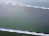 Mercedes-Benz / 190e / Дверь боковая