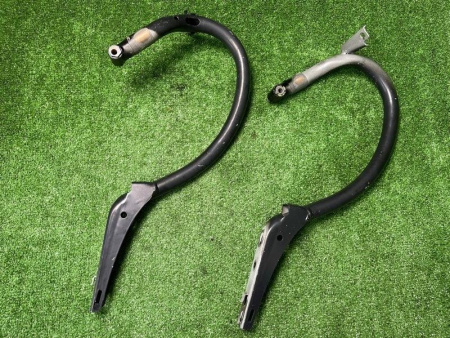 Mercedes-Benz / 300E / Петля багажника