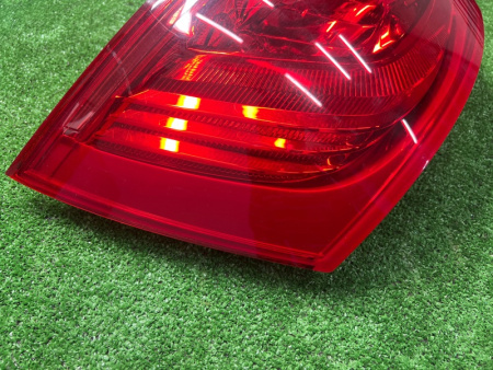 Audi / Q7 / Фонарь задний