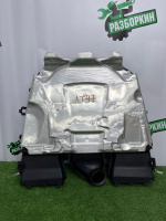 Audi / Q8 / Корпус воздушного фильтра