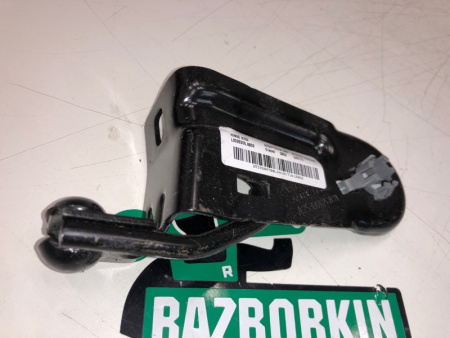 Mercedes-Benz / GLC 250d 4-matic / Крепление сиденья