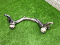 Volkswagen / Touareg / Кронштейн опоры двигателя