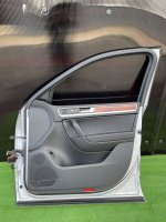 Volkswagen / Touareg / Дверь боковая