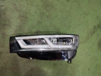 Audi / Q5 / Фара