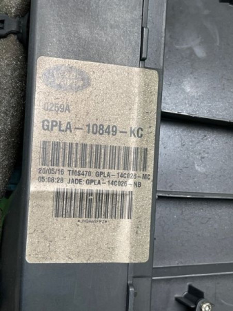 Land Rover / Range Rover / Панель приборов