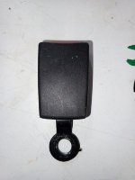 Ford / EXPLORER / Замок ремня безопасности