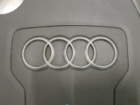 Audi / Q5 / Крышка ДВС декоративная