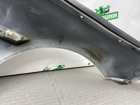 BMW / M6 / Крыло