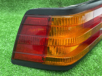 Mercedes-Benz / 190e / Фонарь задний