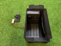 BMW / 7-Series / Беспроводная зарядка с подстаканником