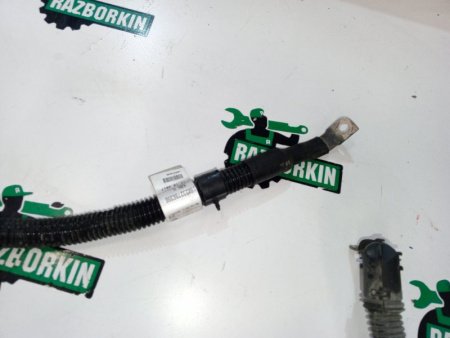 Mercedes-Benz / GLC 250d 4-matic / Провод генератора