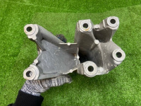 Volkswagen / Touareg / Опора двигателя Volkswagen / Touareg / Опора двигателя