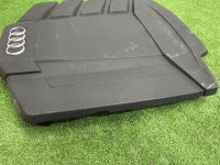 Audi / A6 / Декоративная крышка двигателя