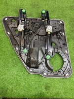 Volkswagen / Touareg / Стеклоподъемный механизм Volkswagen / Touareg / Стеклоподъемный механизм