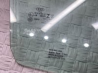 Audi / A6 / Стекло двери