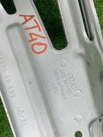 Audi / A6 / Кронштейн крепления крыла