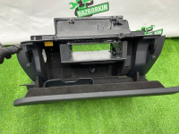 Volkswagen / Touareg / Бардачок Volkswagen / Touareg / Бардачок