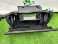 Volkswagen / Touareg / Бардачок Volkswagen / Touareg / Бардачок