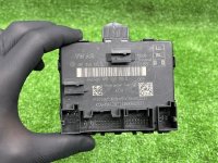 Audi / Q8 / Блок управления двери