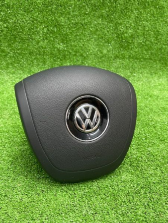 Volkswagen / Touareg / Подушка безопасности в руль