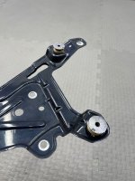 Porsche / Cayenne / Кронштейн крепления фары