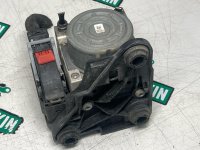 Audi / A3 / Блок ABS